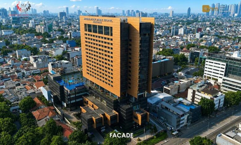 Menginap di Merlynn Park Hotel Jakarta, Hotel Bintang 5 dengan Kolam Renang yang Bikin Betah 1 Menginap di Merlynn Park Hotel Jakarta, Hotel Bintang 5 dengan Kolam Renang yang Bikin Betah
